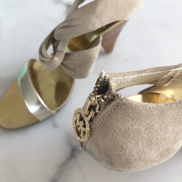 MICHAEL KORS Suede Shoes with Gold Straps - Picture 5 of 10